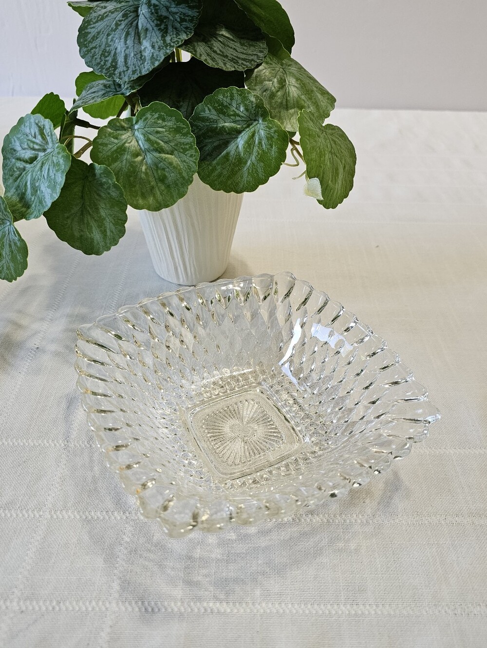 Vintage Indiana Glass Diamond-Cut Decorative Serving Bowl